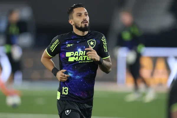 Guilherme Arana é cortado da Seleção Brasileira, Alex Telles convocado como substituto