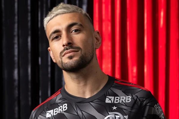 Flamengo Lança Nova Camisa 3: Preço, Onde Comprar e Possível Estreia no Clássico Contra o Fluminense
