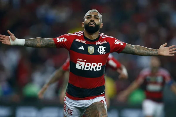 Gabigol mira o futuro no Flamengo: sonha com novo estádio e mais 300 jogos pelo clube