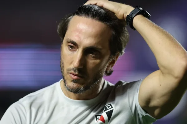 São Paulo enfrenta o Vasco em Campinas devido a regulamento da CBF