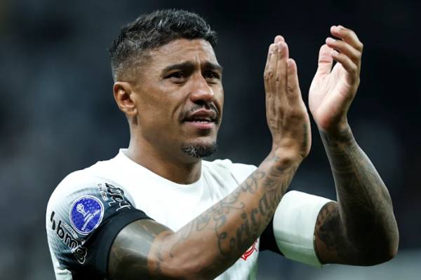 Ex-Corinthians, Paulinho anuncia aposentadoria e planeja novo rumo no futebol
