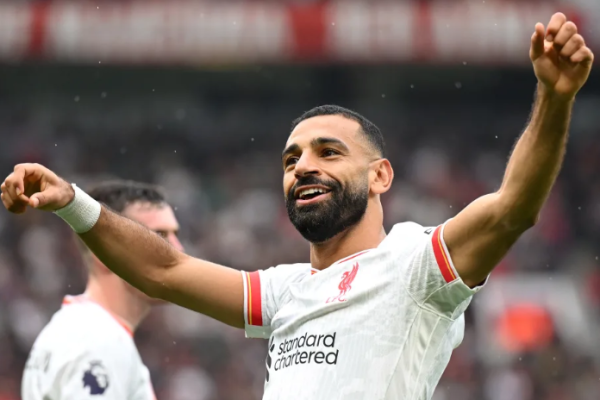 Salah brilha em Old Trafford, e Liverpool vence o Manchester United por 3 a 0
