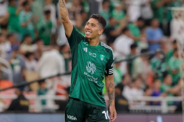 Firmino marca de peito e Al-Ahli vence na abertura da Liga Saudita 2024/25
